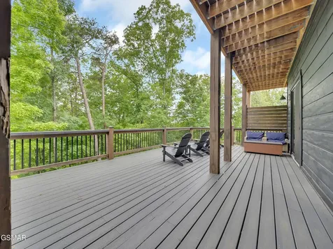 1366 Lake Haven Way Sevierville TN 37876