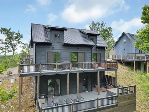 1366 Lake Haven Way Sevierville TN 37876