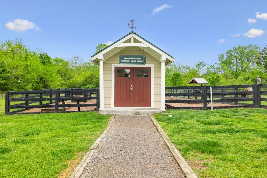 2008 Oak Trail Drive Nolensville TN 37135