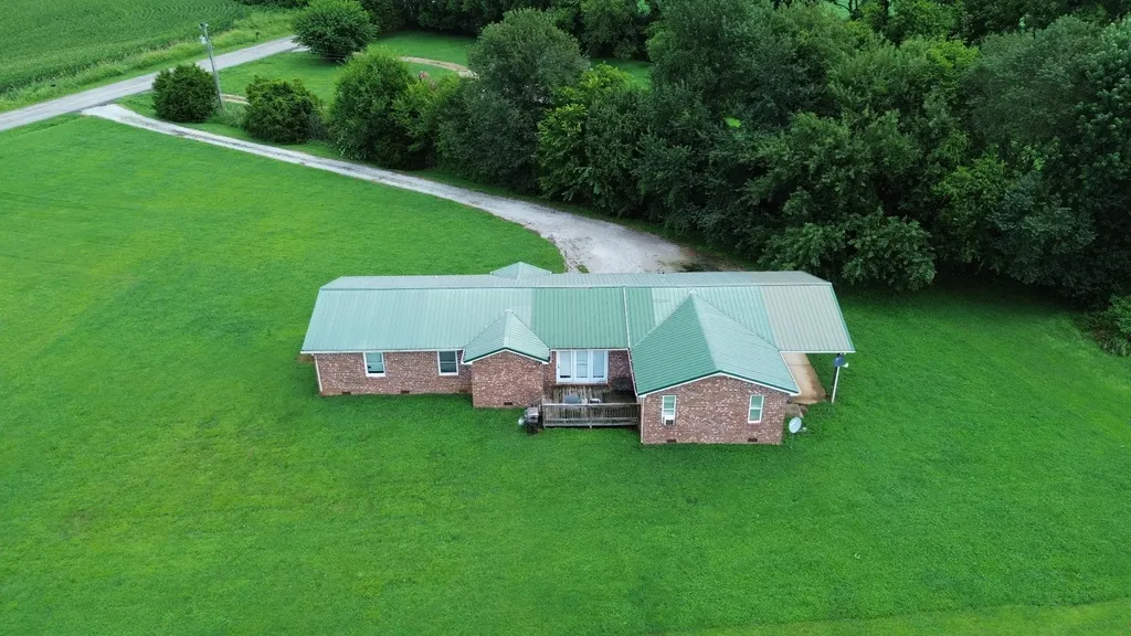 1325 Joyce Lane Winchester TN 37398