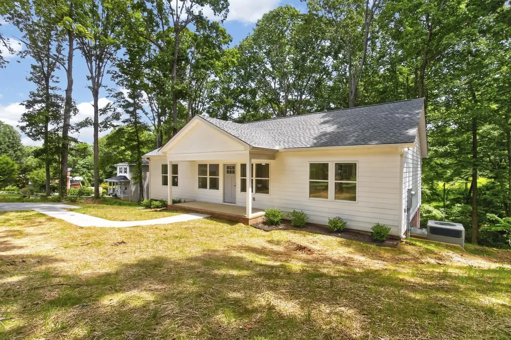226 Hillcrest Drive Ashland City TN 37015