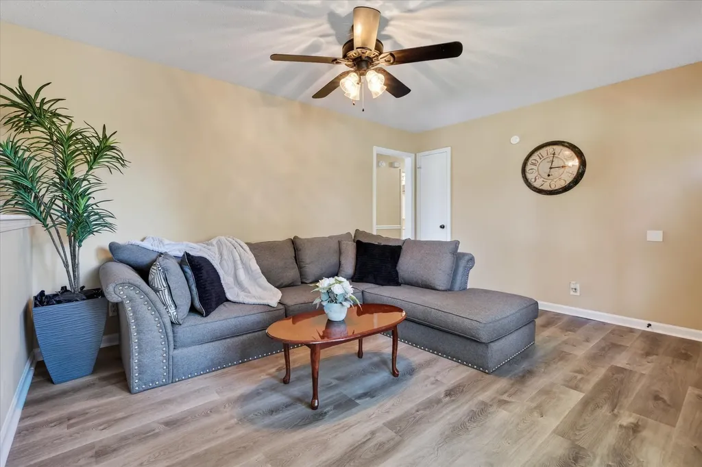 1832 Palamino Drive Clarksville TN 37042