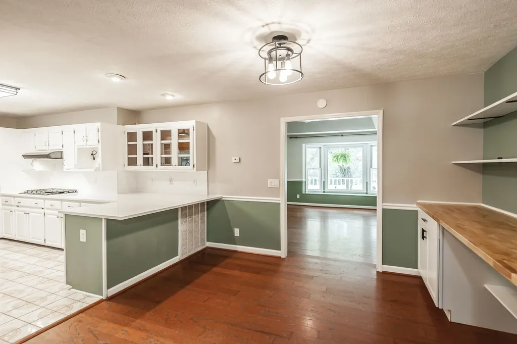 205 Overlook Court White House TN 37188