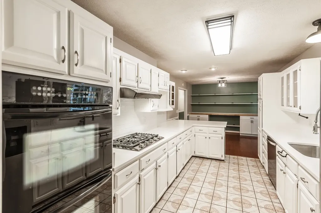 205 Overlook Court White House TN 37188