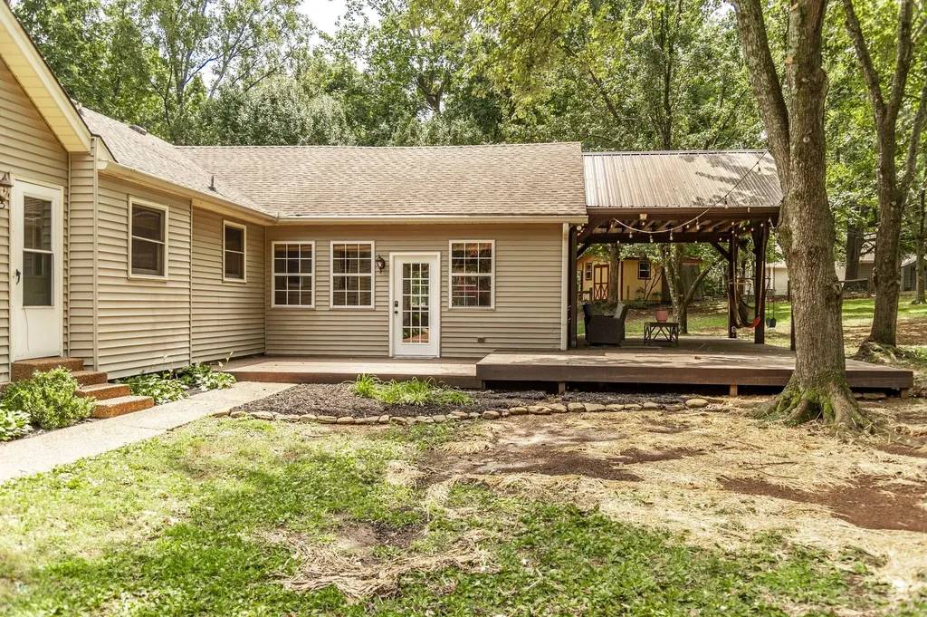 205 Overlook Court White House TN 37188