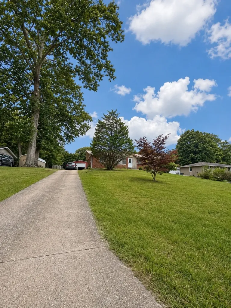 204 Lakeshore Drive Mcminnville TN 37110