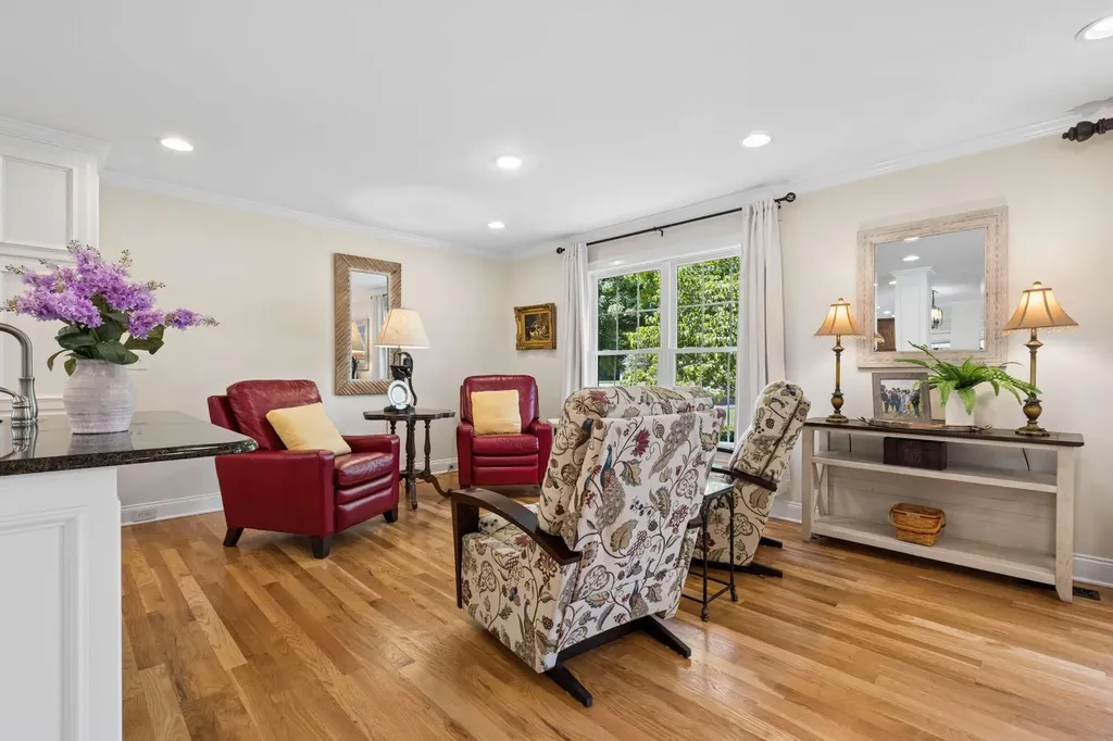 2115 Harding Place Murfreesboro TN 37129