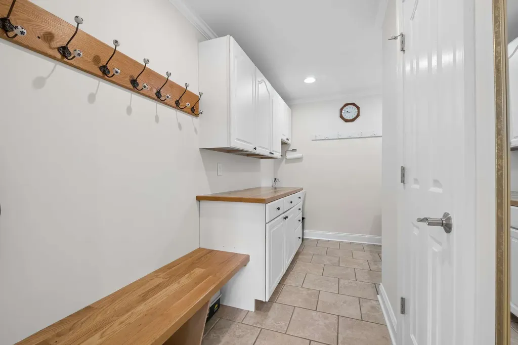 2115 Harding Place Murfreesboro TN 37129