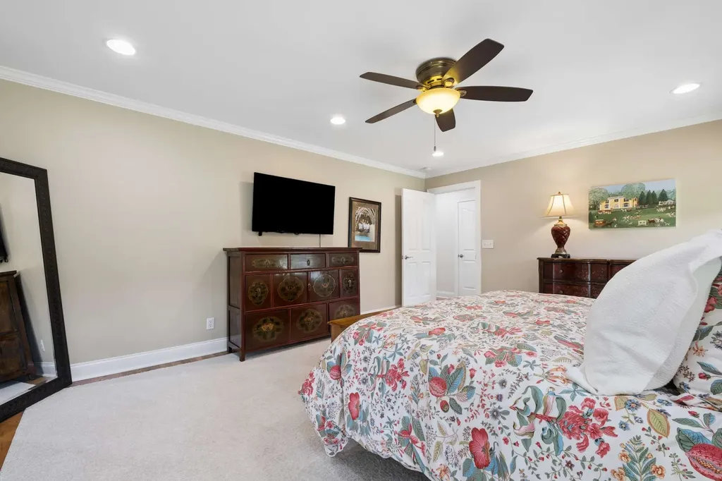2115 Harding Place Murfreesboro TN 37129