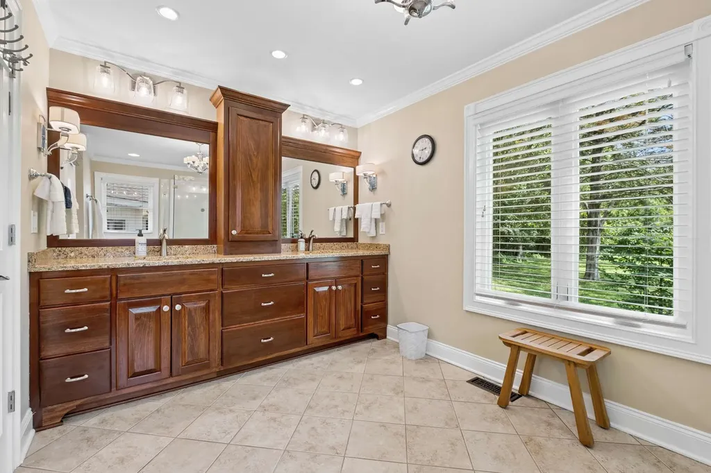 2115 Harding Place Murfreesboro TN 37129