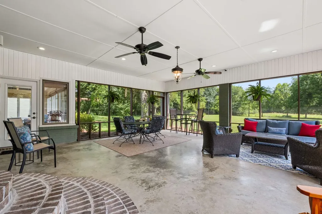 2115 Harding Place Murfreesboro TN 37129