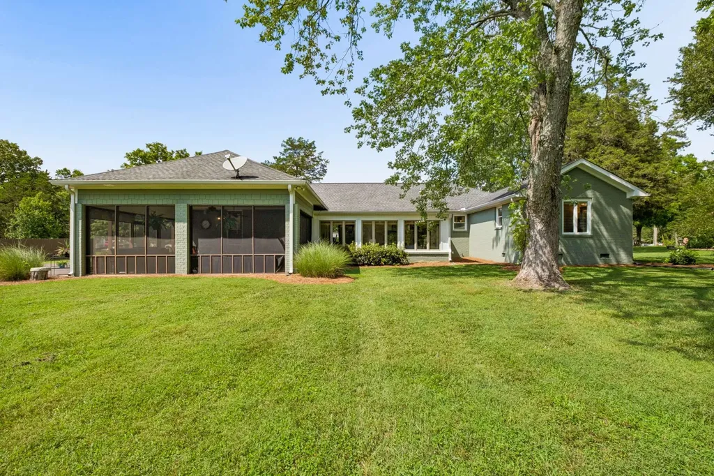 2115 Harding Place Murfreesboro TN 37129