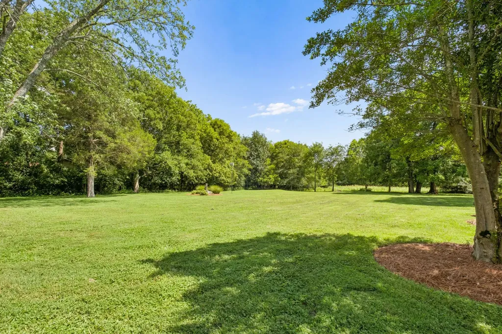 2115 Harding Place Murfreesboro TN 37129