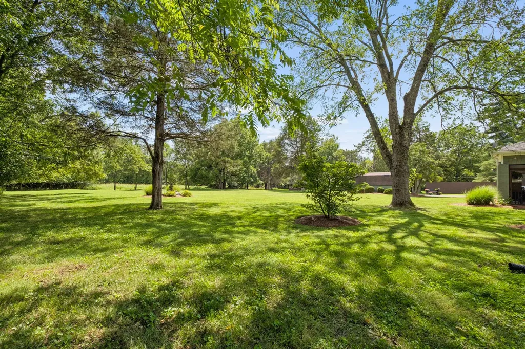 2115 Harding Place Murfreesboro TN 37129