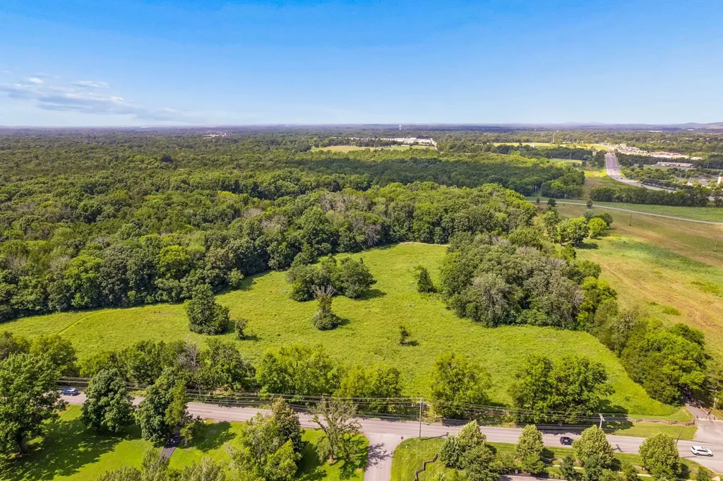 2115 Harding Place Murfreesboro TN 37129