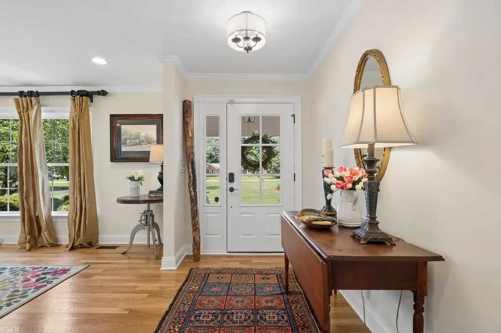 2115 Harding Place Murfreesboro TN 37129