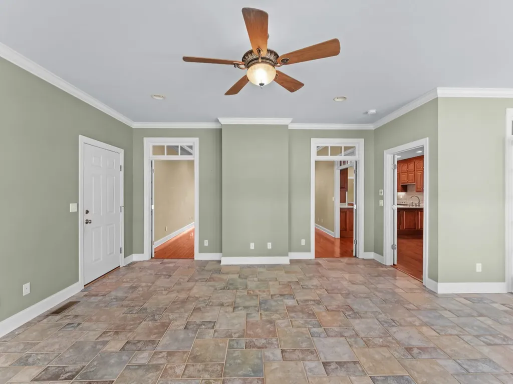 142 Heritage Circle Manchester TN 37355