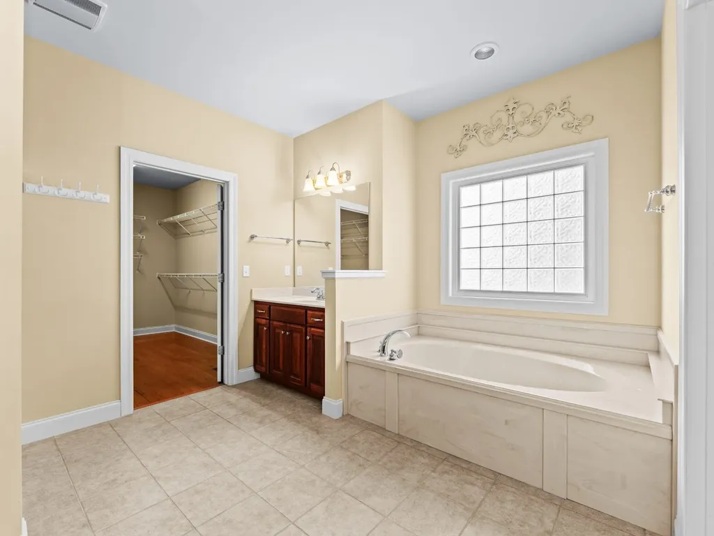 142 Heritage Circle Manchester TN 37355