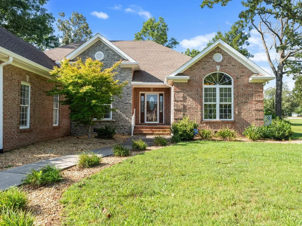 142 Heritage Circle Manchester TN 37355