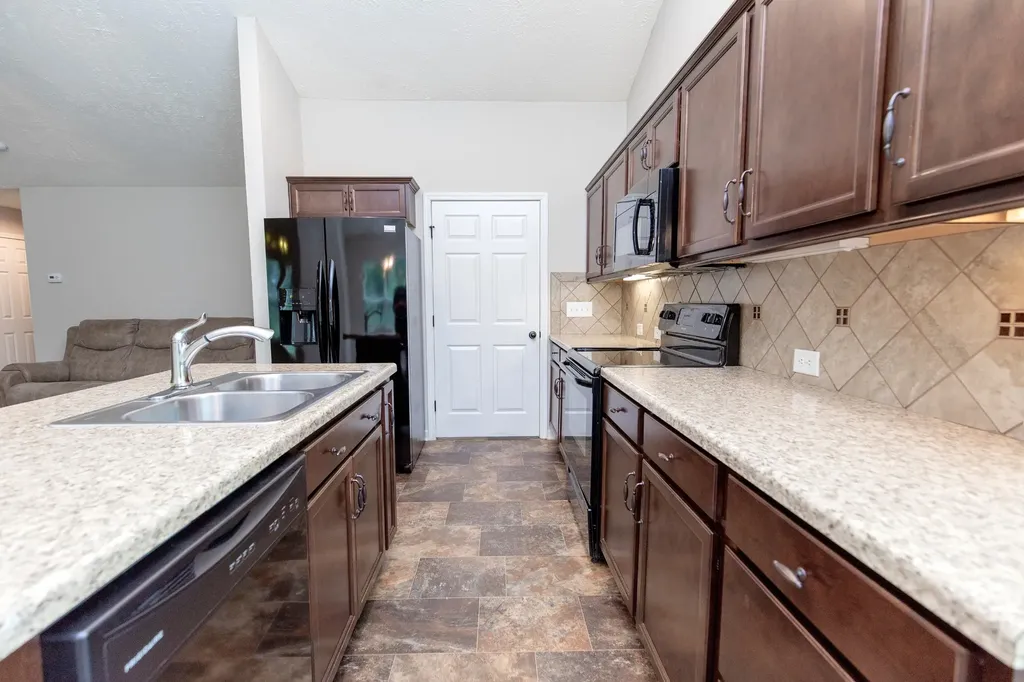 395 Devon Chase Gallatin TN 37066