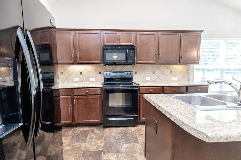 395 Devon Chase Gallatin TN 37066