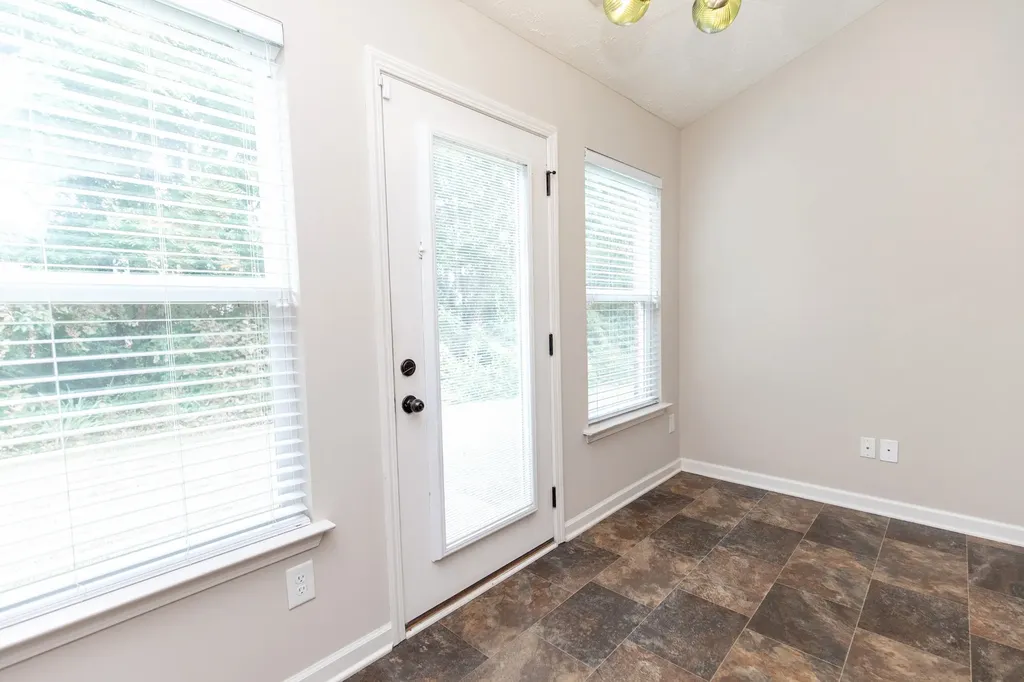 395 Devon Chase Gallatin TN 37066