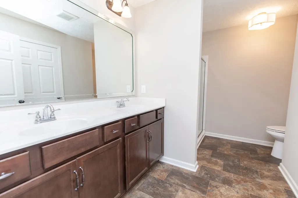 395 Devon Chase Gallatin TN 37066