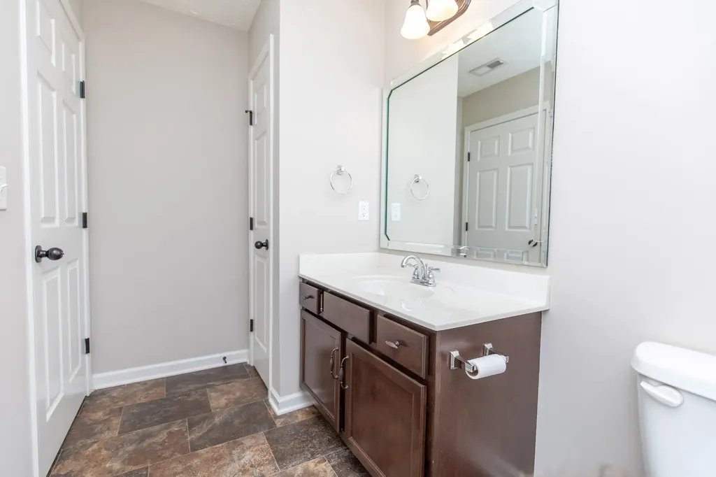 395 Devon Chase Gallatin TN 37066
