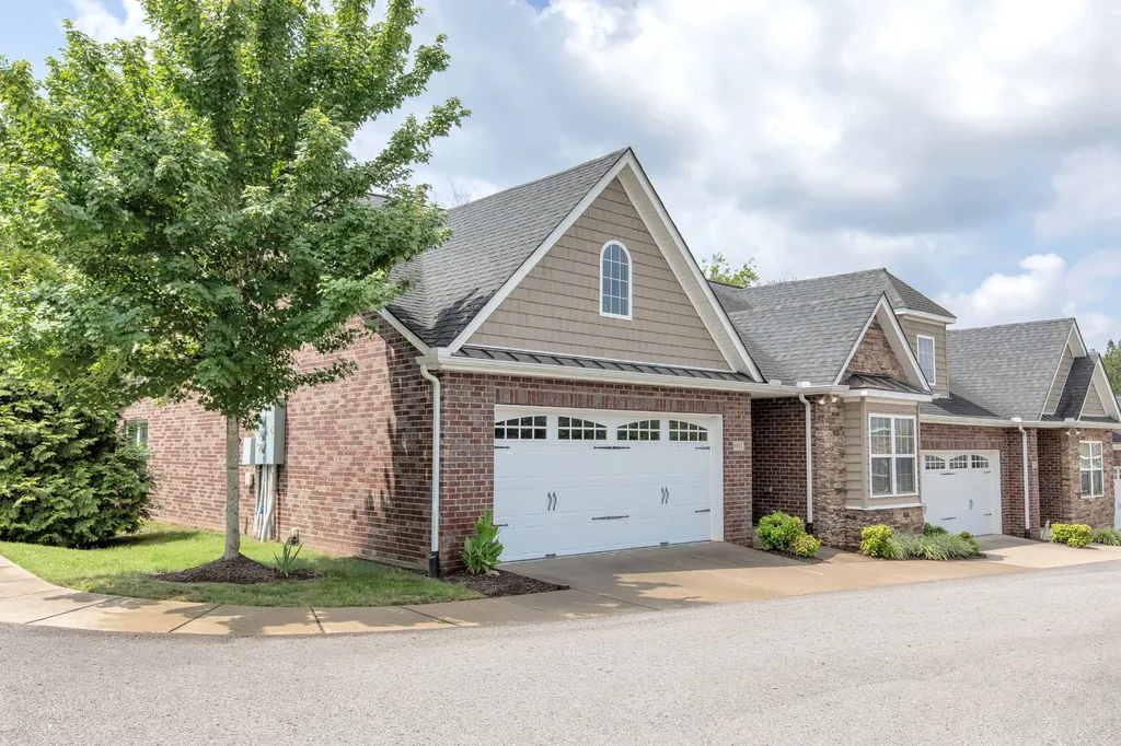 395 Devon Chase Gallatin TN 37066