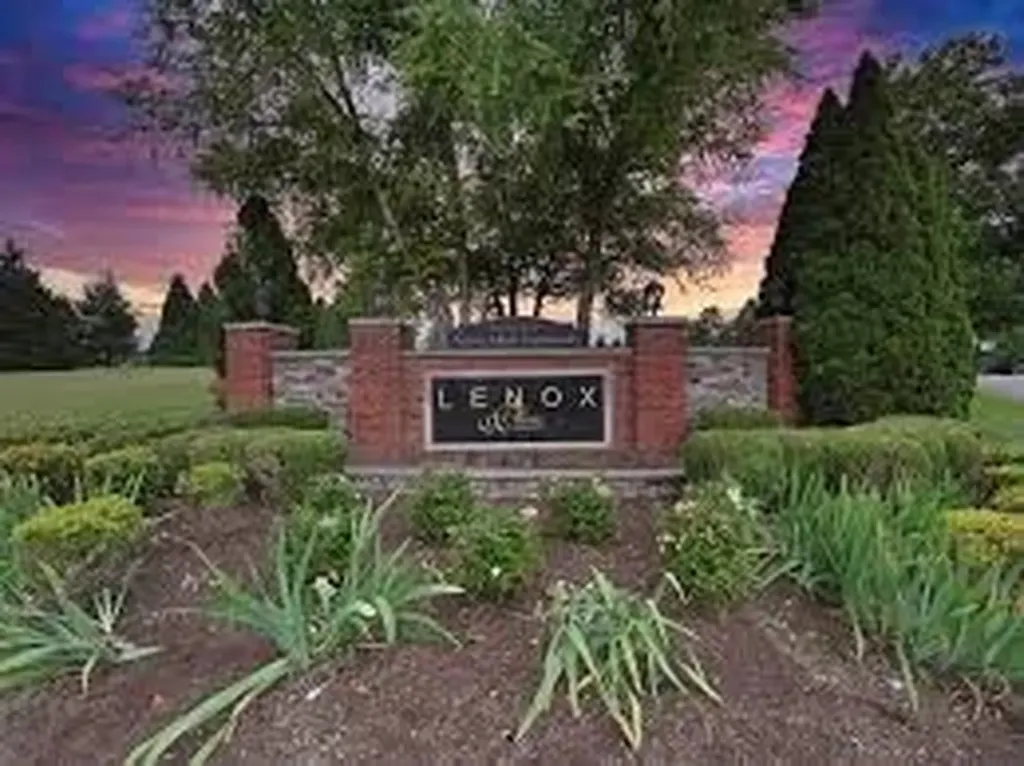 395 Devon Chase Gallatin TN 37066