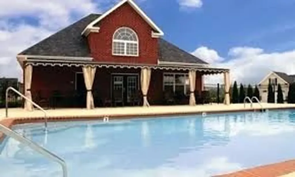 395 Devon Chase Gallatin TN 37066