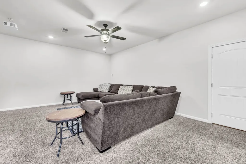 317 Wingfield Drive Clarksville TN 37043