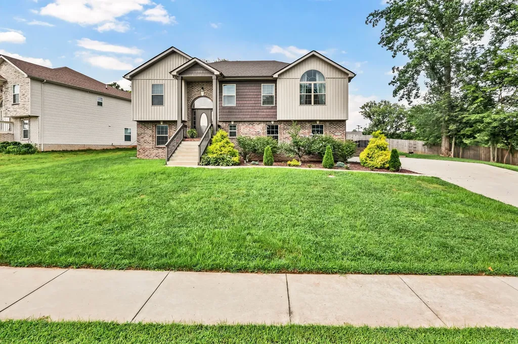 317 Wingfield Drive Clarksville TN 37043