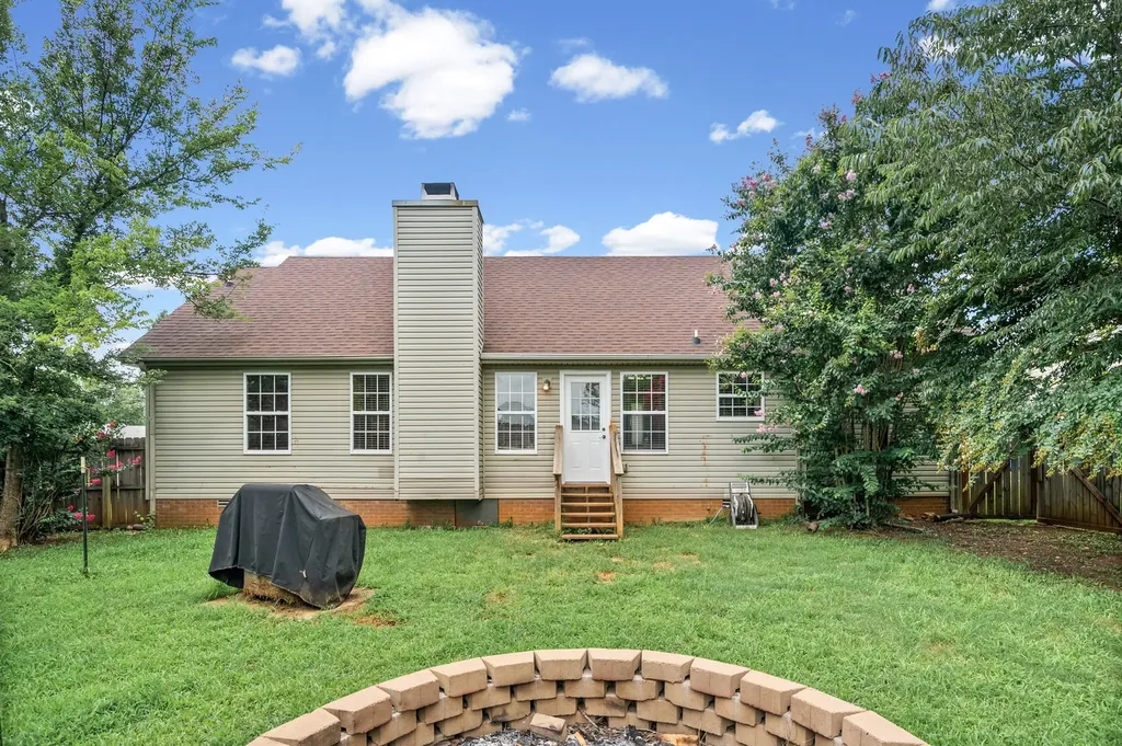 3449 Loon Drive Clarksville TN 37042