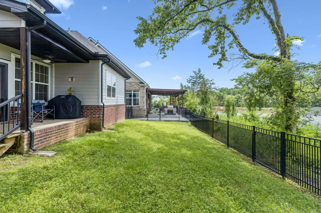 6820 Kew Garden Smyrna TN 37167