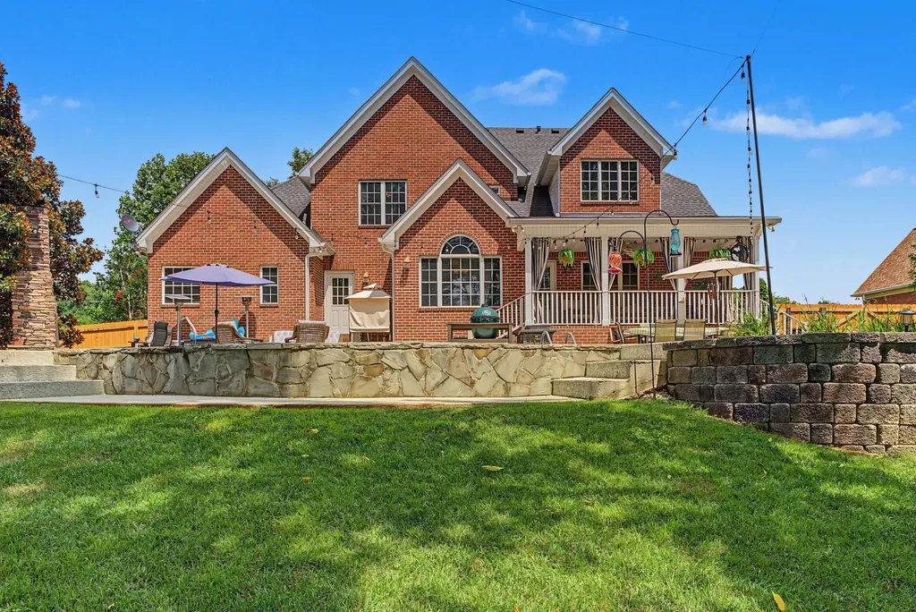 285 Page Drive Mount Juliet TN 37122