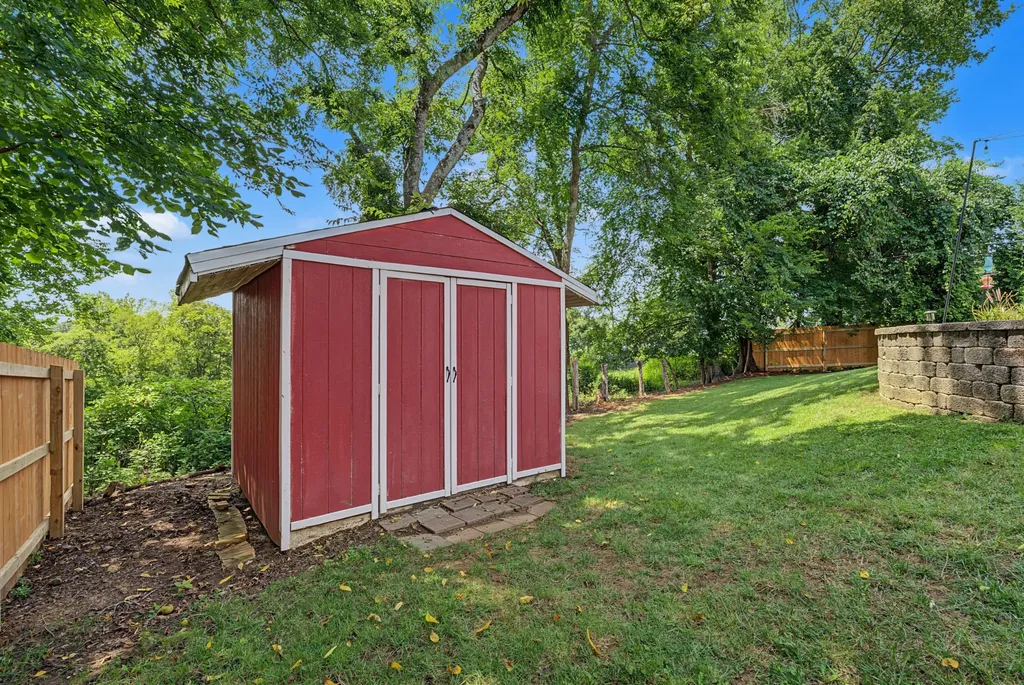 285 Page Drive Mount Juliet TN 37122