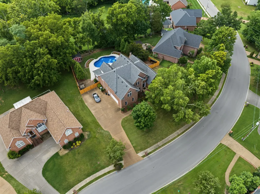 285 Page Drive Mount Juliet TN 37122