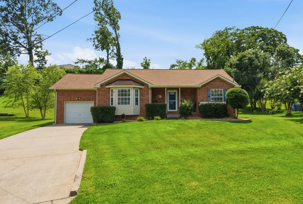710 Pinehurst Point Mount Juliet TN 37122