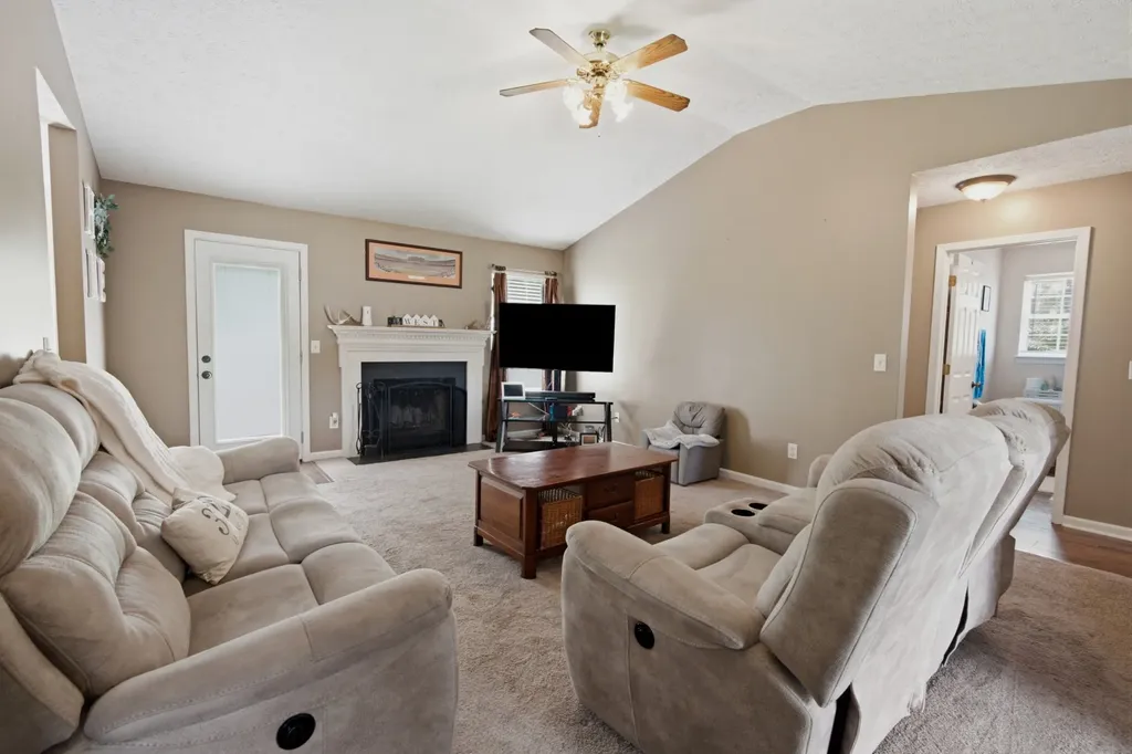 710 Pinehurst Point Mount Juliet TN 37122