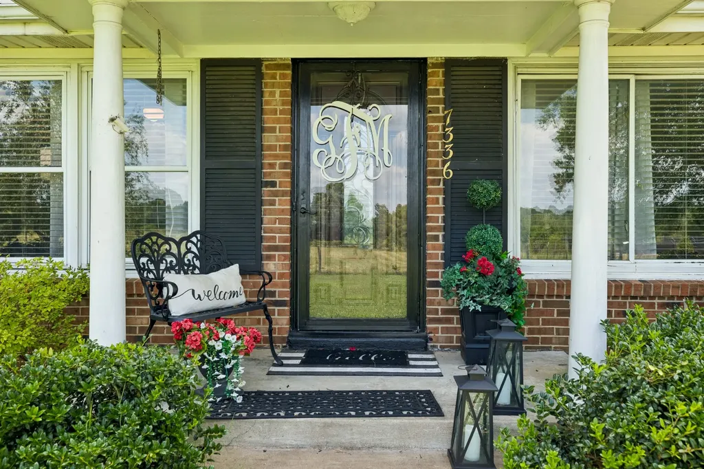7336 Woodbury Pike Murfreesboro TN 37127