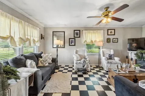 7336 Woodbury Pike Murfreesboro TN 37127