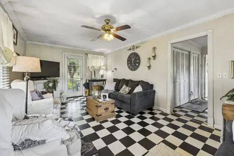 7336 Woodbury Pike Murfreesboro TN 37127