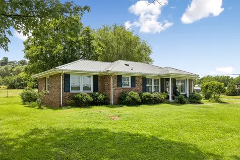 7336 Woodbury Pike Murfreesboro TN 37127