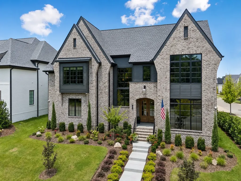 2950 Del Rio Pike Franklin TN 37069