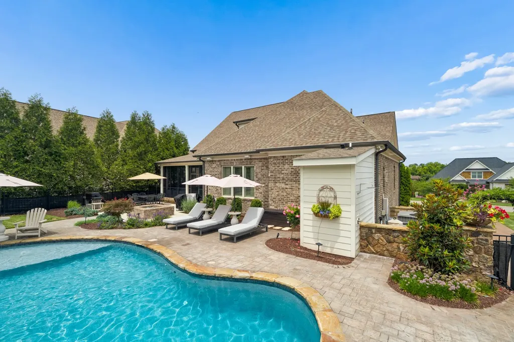 4137 Banner Square Lane Arrington TN 37014