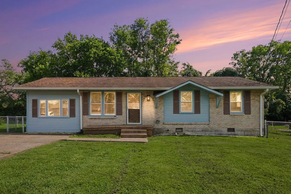 416 Lealand Lane Lebanon TN 37087