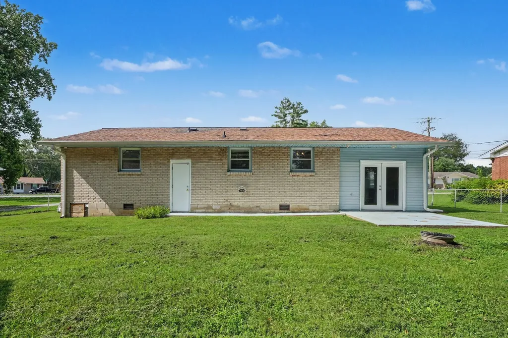 416 Lealand Lane Lebanon TN 37087
