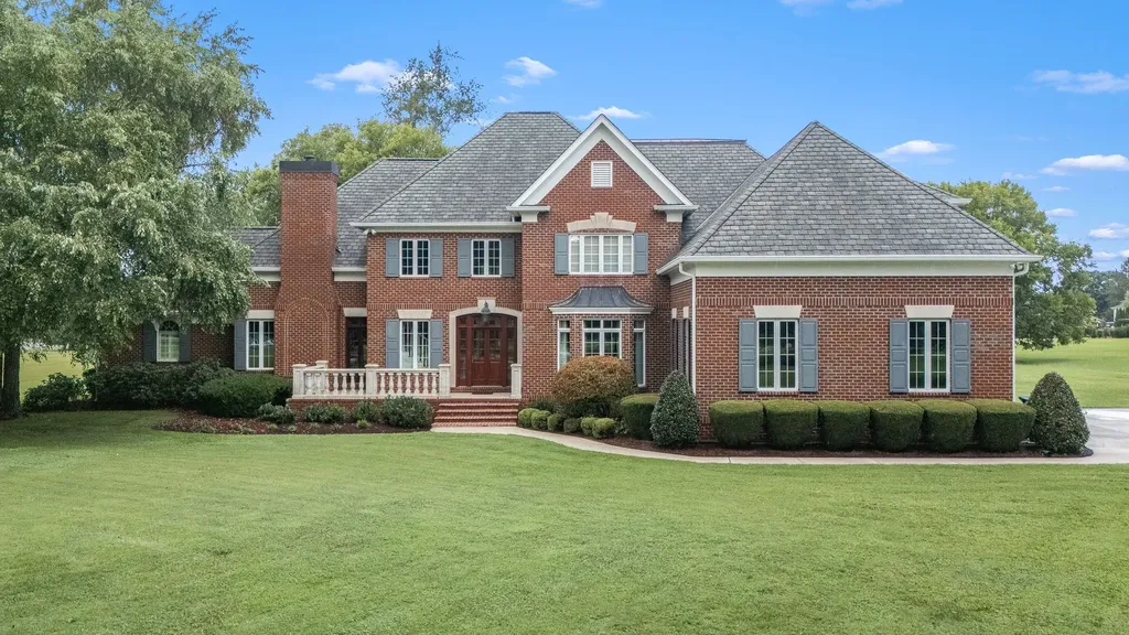 100 Kings Lane Tullahoma TN 37388
