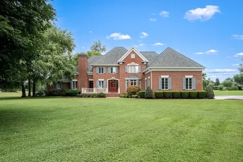 100 Kings Lane Tullahoma TN 37388